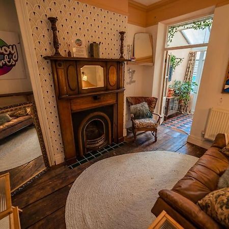 Glenroy Arts Gallery Meets Living Space Cardiff Luaran gambar