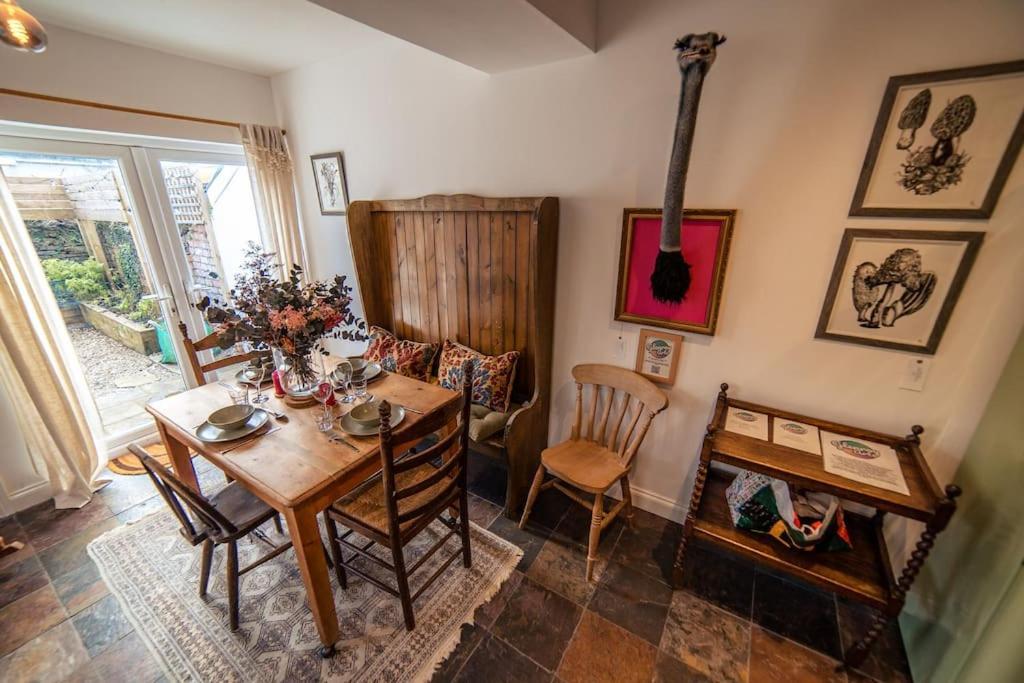 Glenroy Arts Gallery Meets Living Space Cardiff Luaran gambar