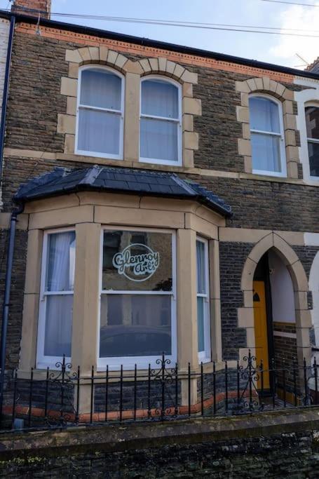 Glenroy Arts Gallery Meets Living Space Cardiff Luaran gambar